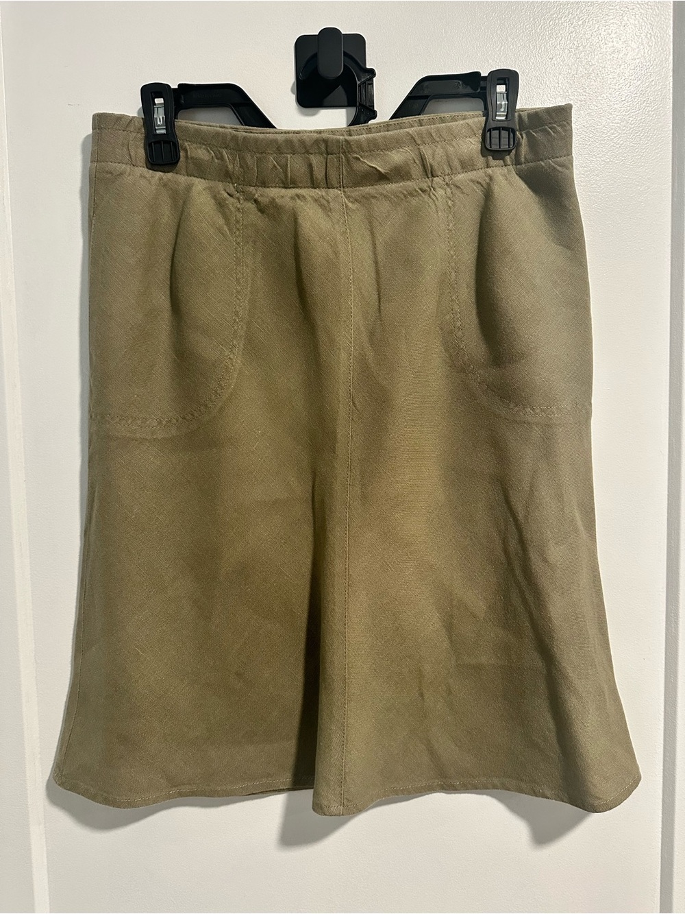 J. Jill Petite Olive-Green Skirt. 100% linen.